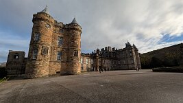 PXL_20251120_124202880